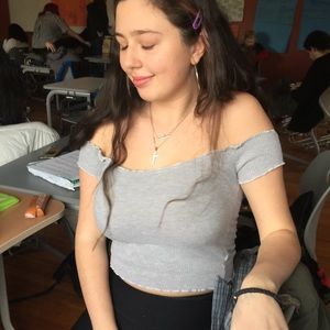 Off the shoulder lettuce trimmed Top